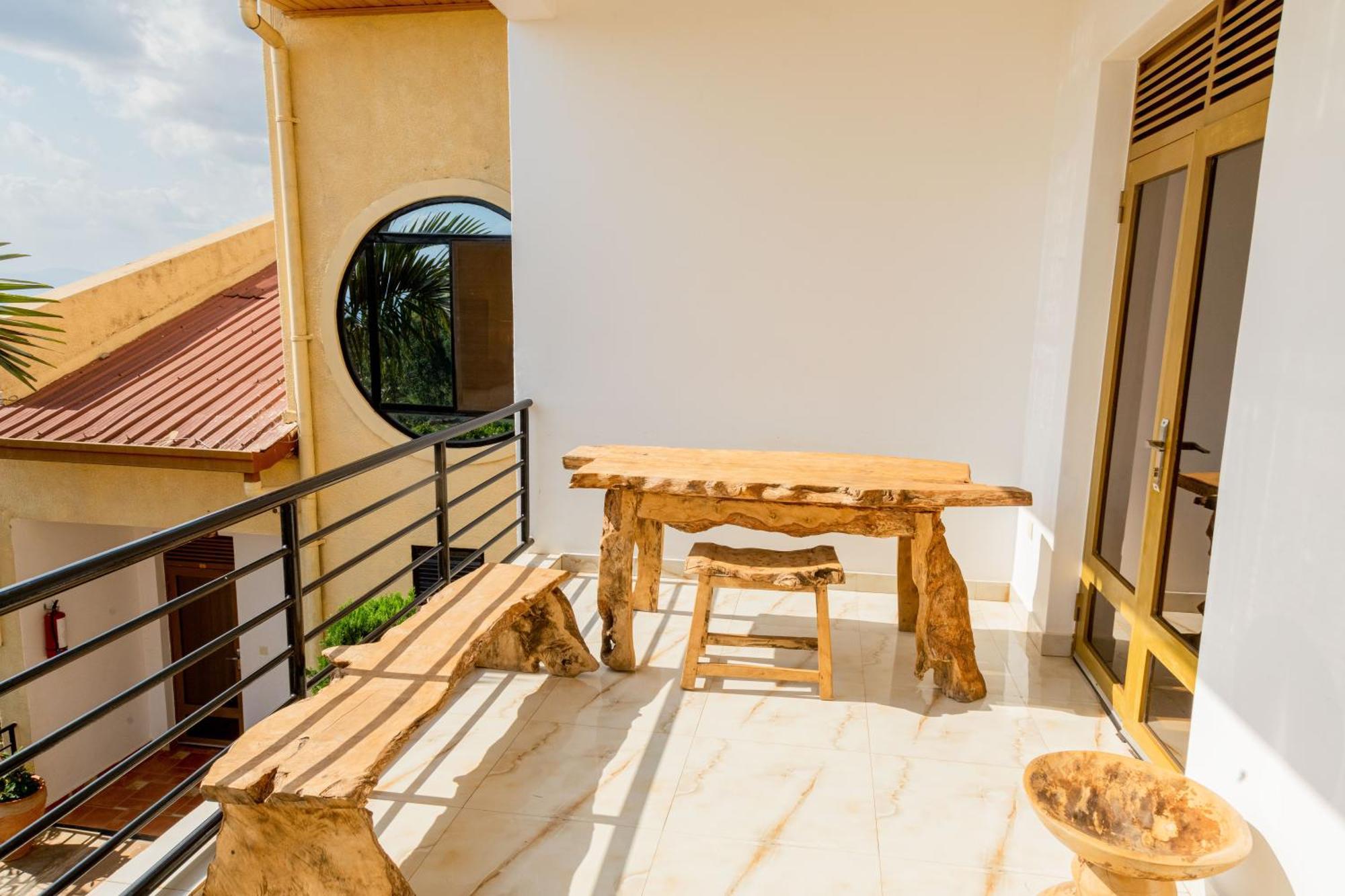 High Ground Villa Ltd Кигали Экстерьер фото